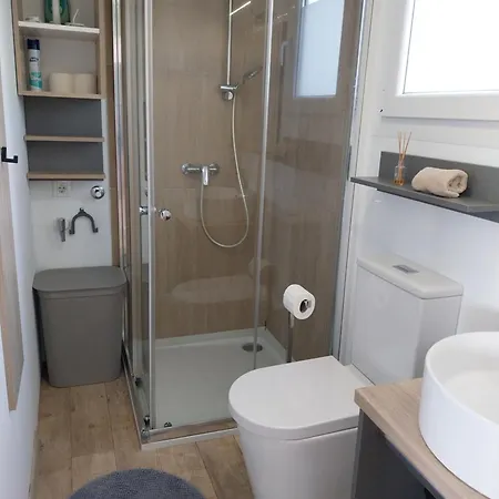 House Beta With Pool, Jacuzzi, Playground & Bbq In An Olive Grove With A Beach, Pomer - Istria