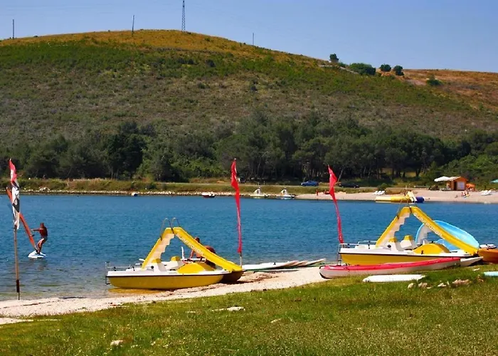 بيت للعطل House Beta With Pool, Jacuzzi, Playground & Bbq In An Olive Grove With A Beach, Pomer - Istria *
