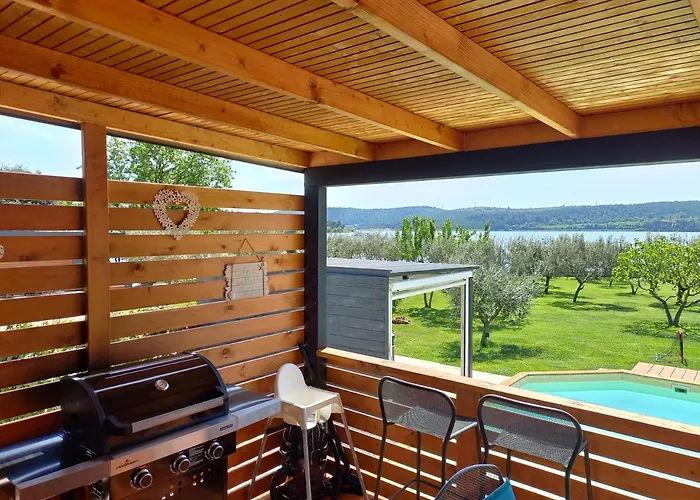 House Beta With Pool, Jacuzzi, Playground & Bbq In An Olive Grove With A Beach, Pomer - Istria Nyaraló Póla