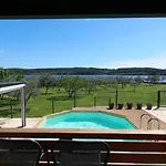 House Beta With Pool, Jacuzzi, Playground & Bbq In An Olive Grove With A Beach, Pomer - Istria *