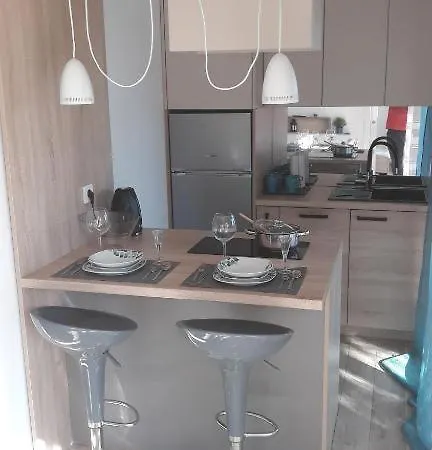 Holiday home Beach House Beta With Pool, Jacuzzi, Playground & Bbq In An Olive Grove With A Beach, Pomer - Istria