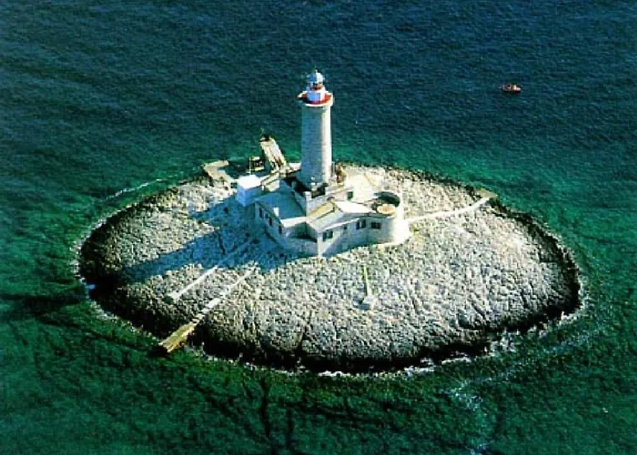 House Beta With Pool, Jacuzzi, Playground & Bbq In An Olive Grove With A Beach, Pomer - Istria *