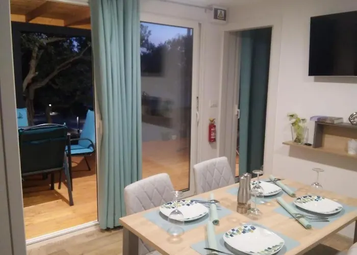 House Beta With Pool, Jacuzzi, Playground & Bbq In An Olive Grove With A Beach, Pomer - Istria