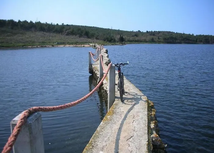 House Beta With Pool, Jacuzzi, Playground & Bbq In An Olive Grove With A Beach, Pomer - Istria Ferienhaus