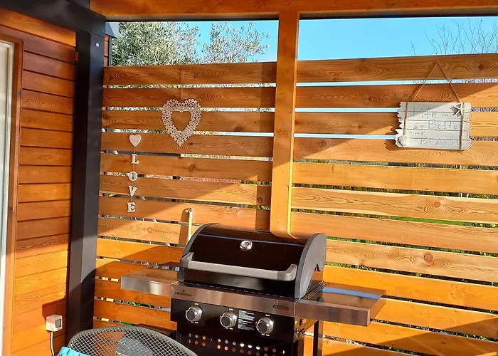 House Beta With Pool, Jacuzzi, Playground & Bbq In An Olive Grove With A Beach, Pomer - Istria Ferienhaus