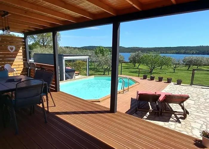 House Beta With Pool, Jacuzzi, Playground & Bbq In An Olive Grove With A Beach, Pomer - Istria Ferienhaus