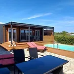 Beach House Beta With Pool, Jacuzzi, Playground & Bbq In An Olive Grove With A Beach, Pomer - Istria Holiday home Pula